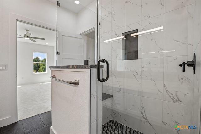 1301 Low Branch Lane 9, Leander, TX 78641