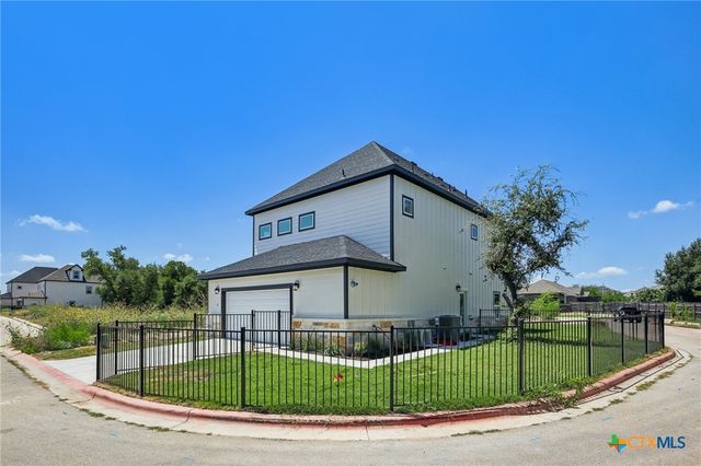 1301 Low Branch Lane 9, Leander, TX 78641
