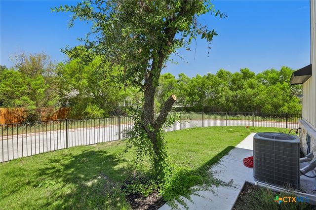 1301 Low Branch Lane 9, Leander, TX 78641