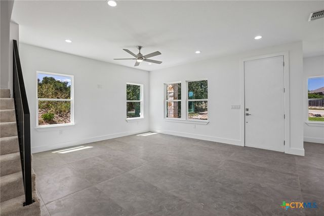 1301 Low Branch Lane 9, Leander, TX 78641