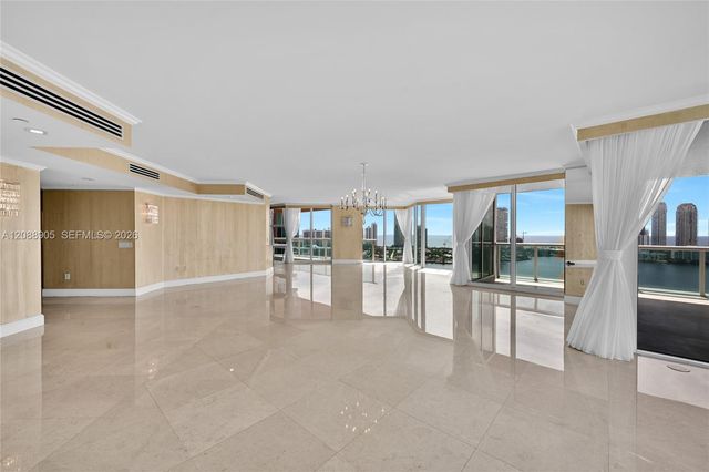 3370 Hidden Bay Drive 2813, Aventura, FL 33180