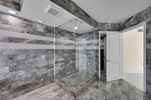 3370 Hidden Bay Drive 2813, Aventura, FL 33180