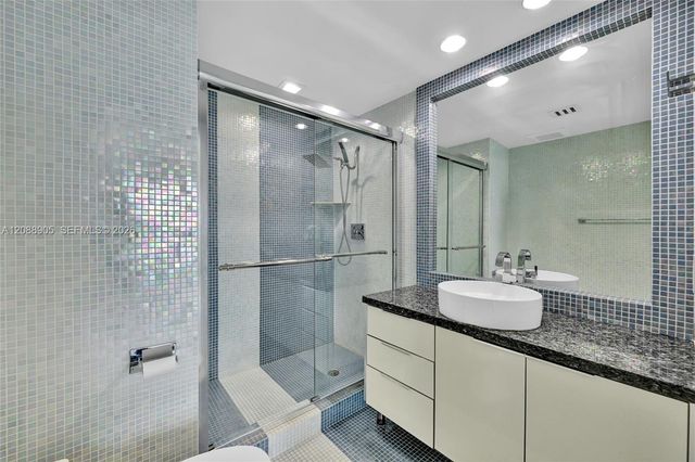 3370 Hidden Bay Drive 2813, Aventura, FL 33180