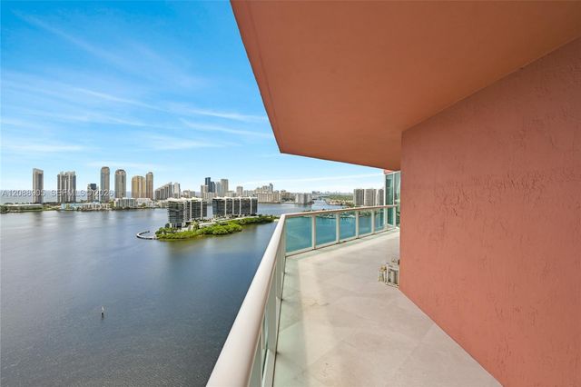3370 Hidden Bay Drive 2813, Aventura, FL 33180