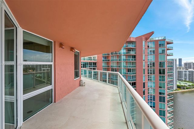 3370 Hidden Bay Drive 2813, Aventura, FL 33180