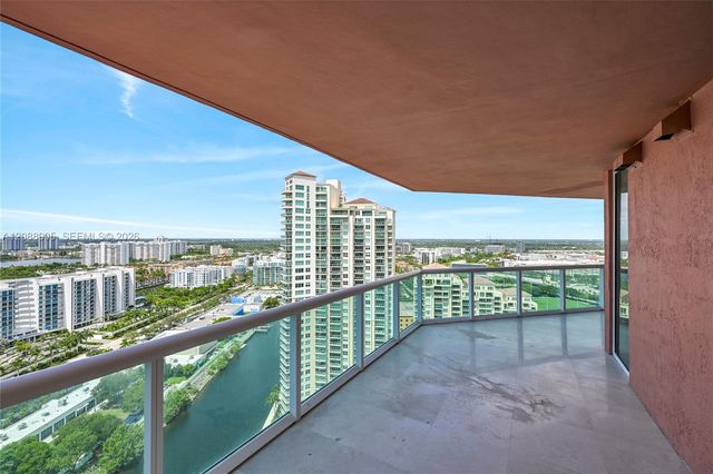 3370 Hidden Bay Drive 2813, Aventura, FL 33180