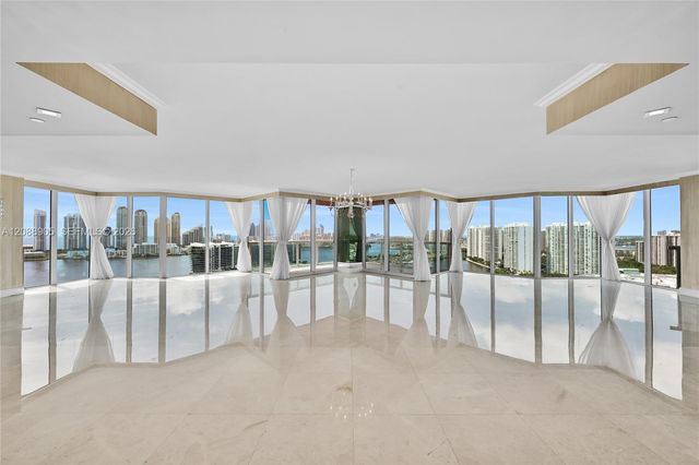 3370 Hidden Bay Drive 2813, Aventura, FL 33180