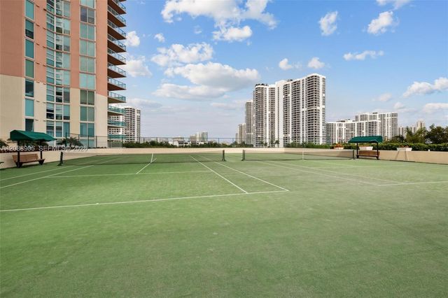 3370 Hidden Bay Drive 2813, Aventura, FL 33180
