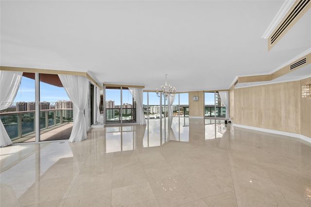 3370 Hidden Bay Drive 2813, Aventura, FL 33180