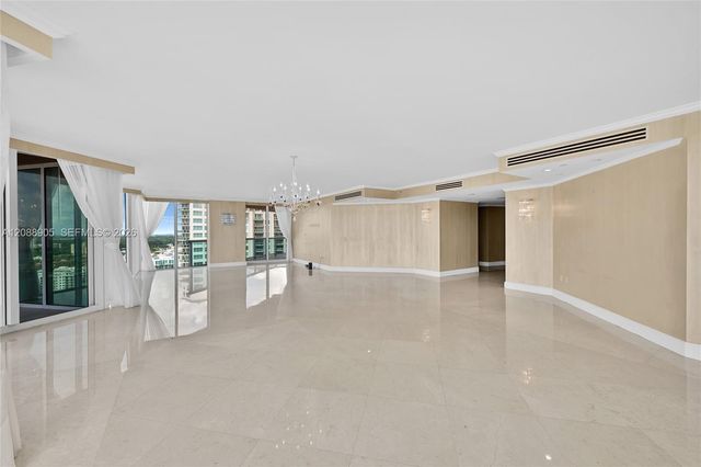 3370 Hidden Bay Drive 2813, Aventura, FL 33180
