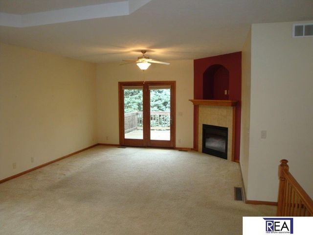 19220 Ontario Circle, Omaha, NE 68130