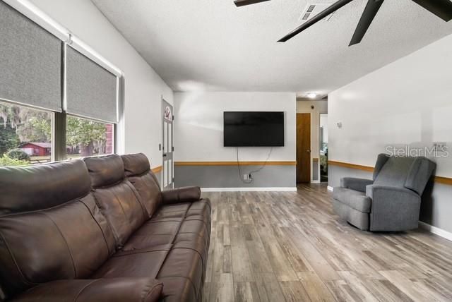 6057 KNOLLWOOD DRIVE, Dade City, FL 33523