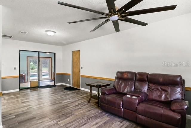 6057 KNOLLWOOD DRIVE, Dade City, FL 33523