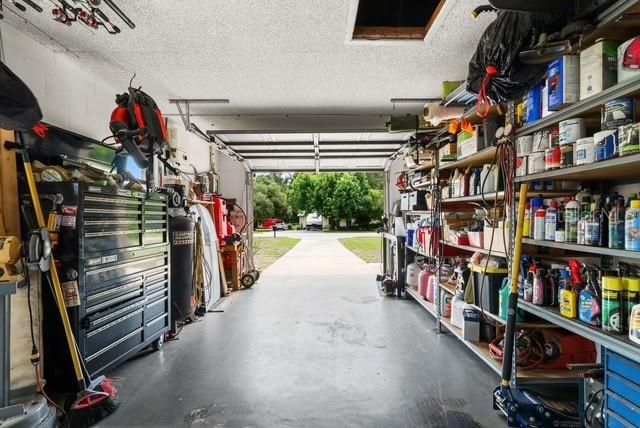 6057 KNOLLWOOD DRIVE, Dade City, FL 33523