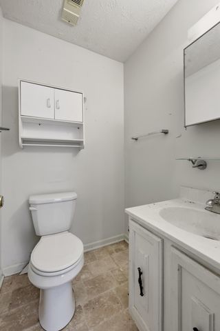 605 Elk Lake Drive, Lexington, KY 40517