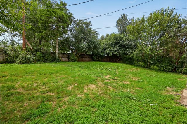 605 Elk Lake Drive, Lexington, KY 40517