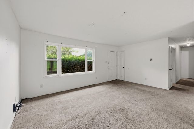 605 Elk Lake Drive, Lexington, KY 40517
