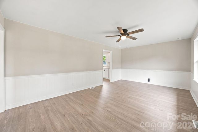 552 Old NC 277 Road, Bessemer City, NC 28016