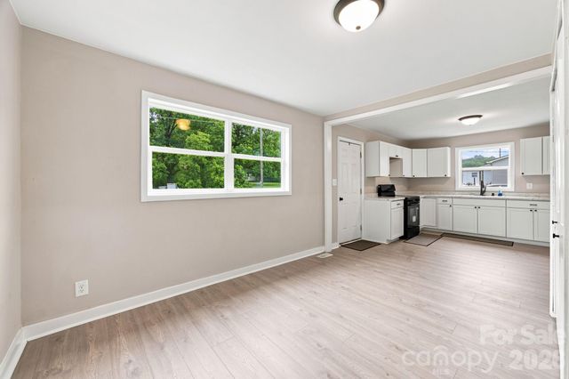 552 Old NC 277 Road, Bessemer City, NC 28016