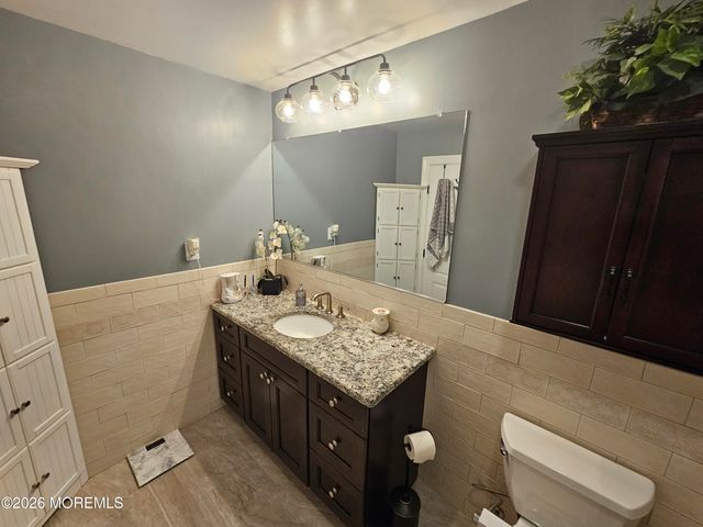 23 Twyford Lane, Manchester, NJ 08759