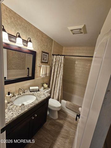 23 Twyford Lane, Manchester, NJ 08759