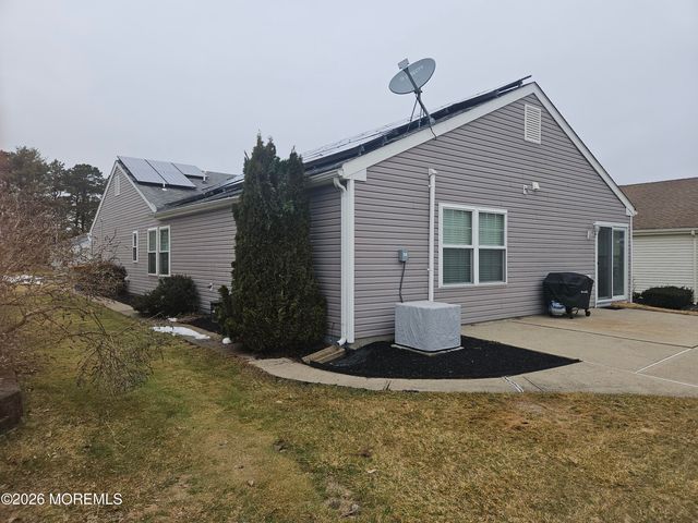 23 Twyford Lane, Manchester, NJ 08759