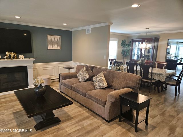 23 Twyford Lane, Manchester, NJ 08759