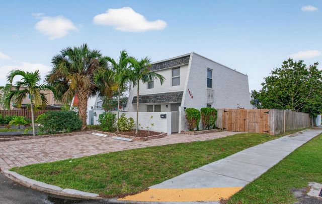 7599 NW 73rd Terrace, Tamarac, FL 33321