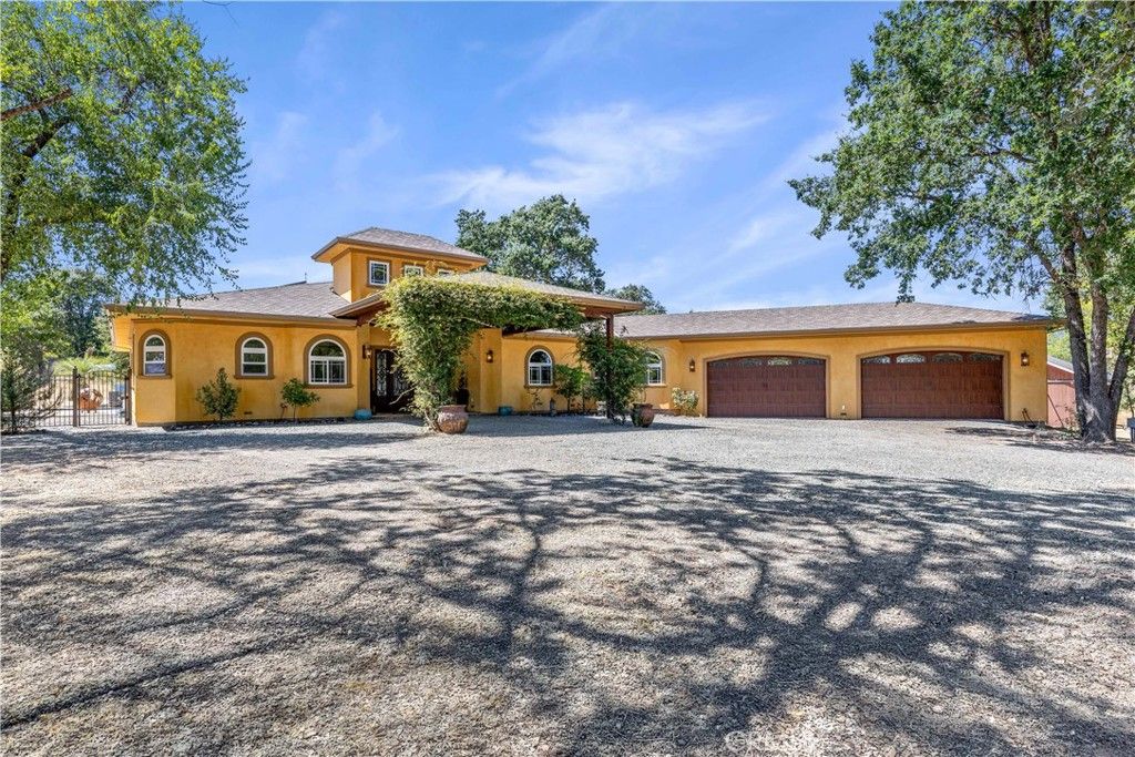 Image 3 of property listing at 3345 Ackley Road, Lakeport, CA 95453