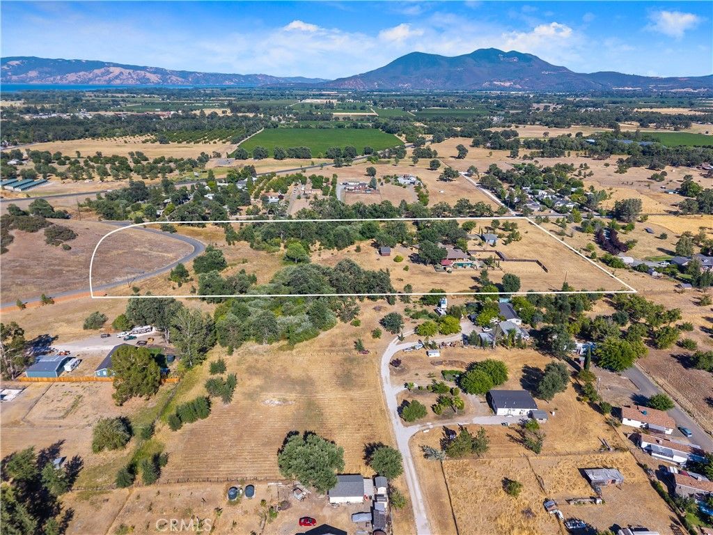 Image 4 of property listing at 3345 Ackley Road, Lakeport, CA 95453
