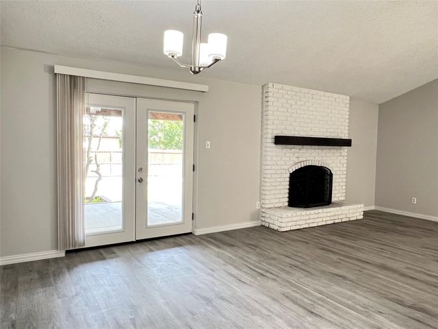 1006 McCallum Drive, Garland, TX 75042