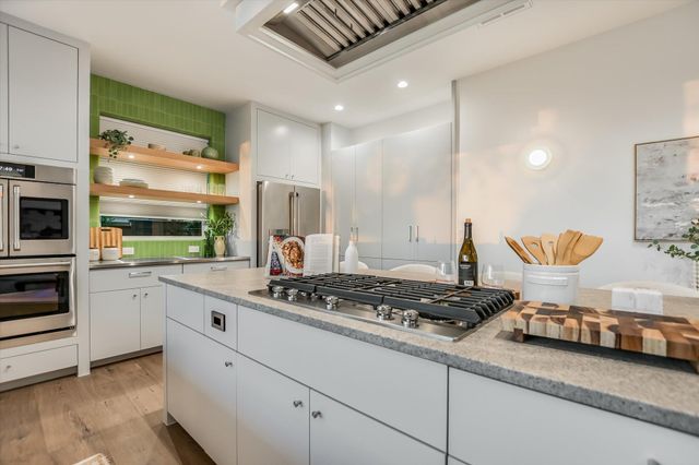 13 Meridian DR, Wimberley, TX 78676