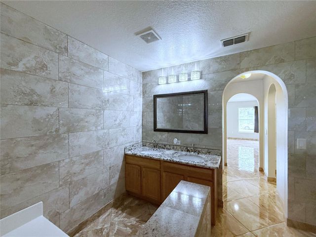 774 LOBELIA DR, Davenport, FL 33837