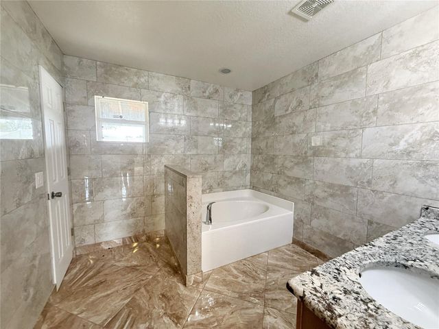 774 LOBELIA DR, Davenport, FL 33837