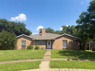 738 Brighton Lane, Garland, TX 75043