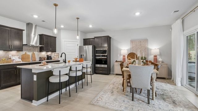 2208 Cheltenham Pl, Columbia, TN 38401