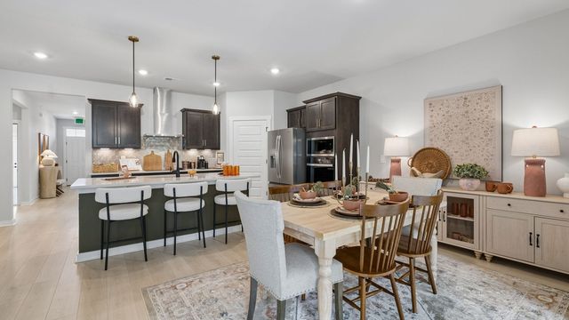 2208 Cheltenham Pl, Columbia, TN 38401