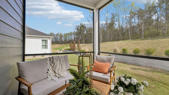 2208 Cheltenham Pl, Columbia, TN 38401