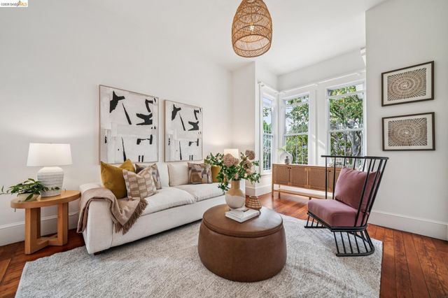 1206 E 22Nd St, Oakland, CA 94606