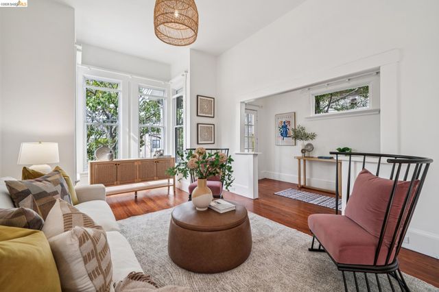 1206 E 22Nd St, Oakland, CA 94606