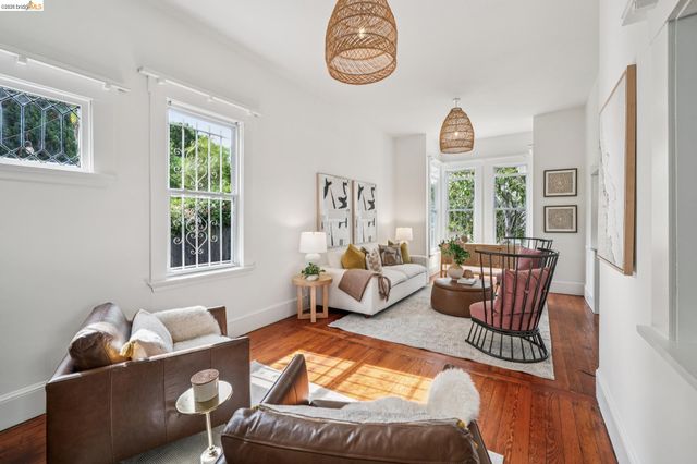 1206 E 22Nd St, Oakland, CA 94606