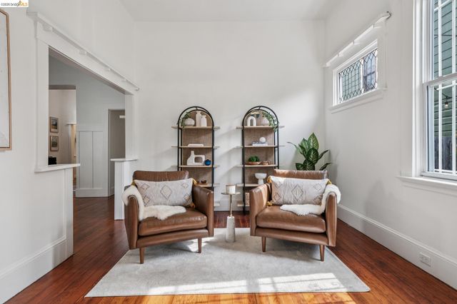 1206 E 22Nd St, Oakland, CA 94606