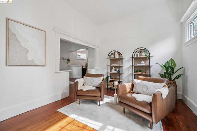 1206 E 22Nd St, Oakland, CA 94606