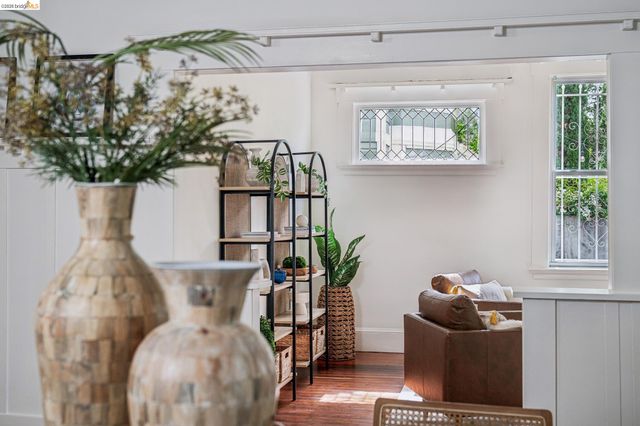 1206 E 22Nd St, Oakland, CA 94606