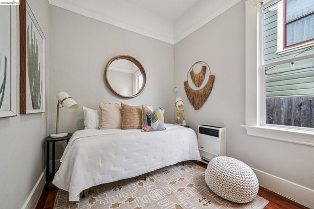 1206 E 22Nd St, Oakland, CA 94606