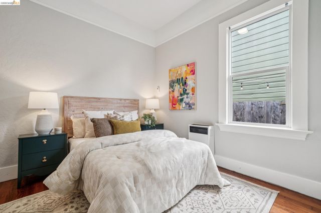 1206 E 22Nd St, Oakland, CA 94606