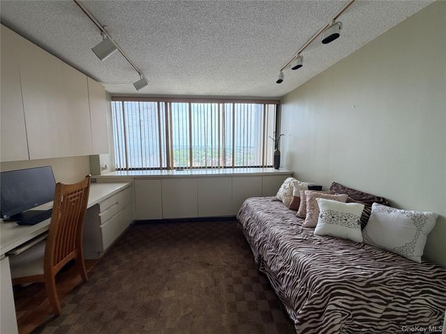 1 Bay Club Drive 16H, Bayside, NY 11360