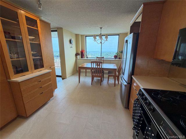 1 Bay Club Drive 16H, Bayside, NY 11360