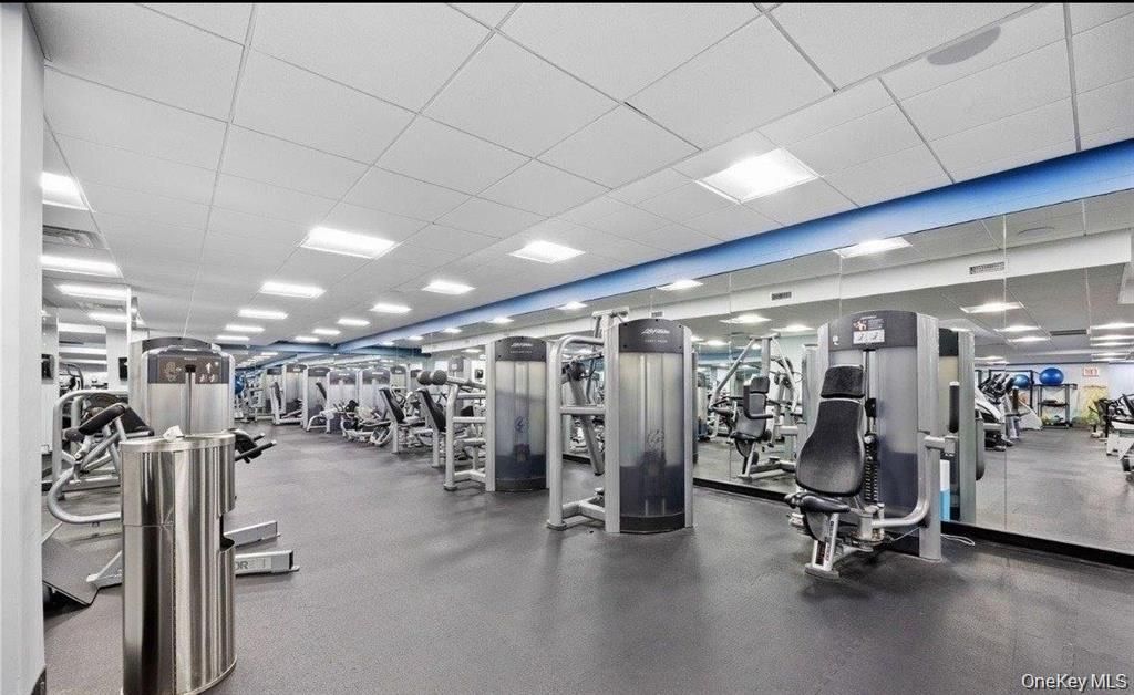 1 Bay Club Drive 16H, Bayside, NY 11360 — photo 4