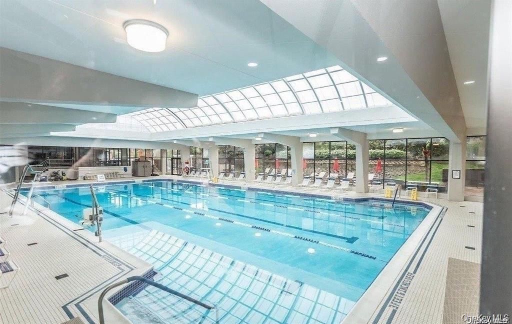 1 Bay Club Drive 16H, Bayside, NY 11360 — photo 5